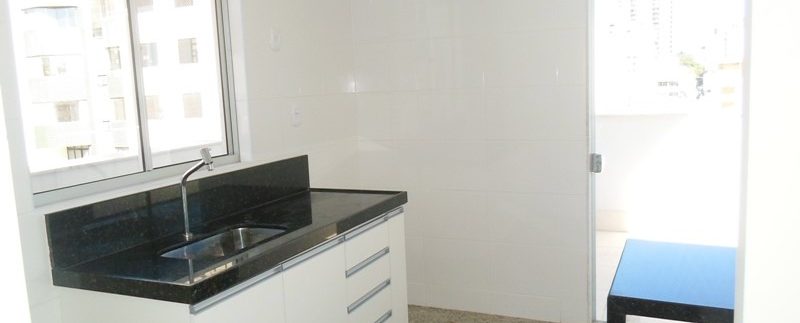 FLI216 03