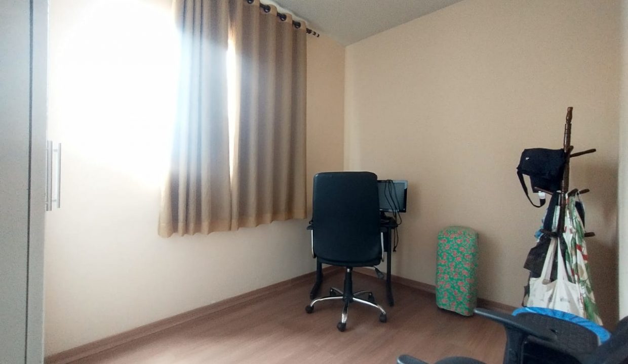 FLI090 05