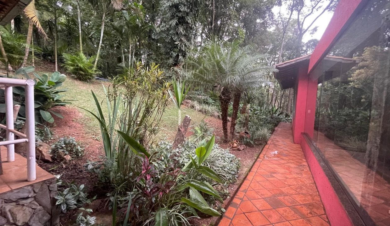FLI092 02